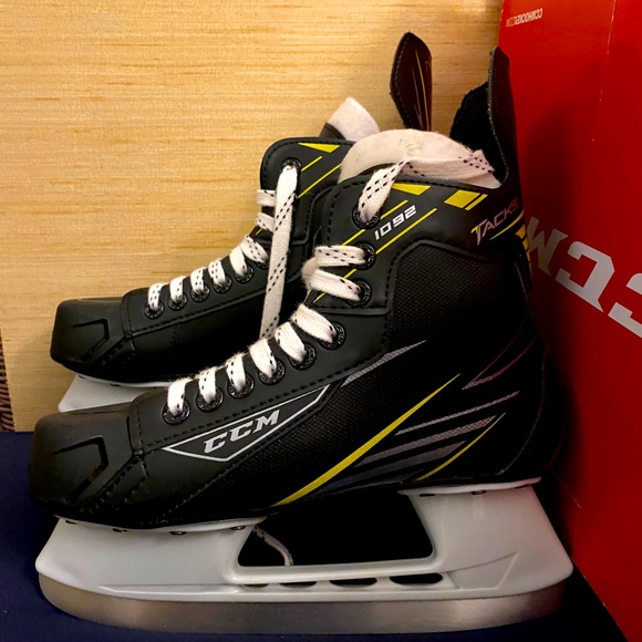 ccm 1092 skates